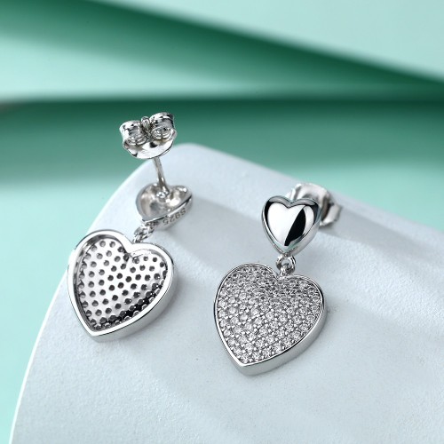 Hearts of Pavé - Wiszące Kolczyki z Moissanitem | Oprawa Pavé