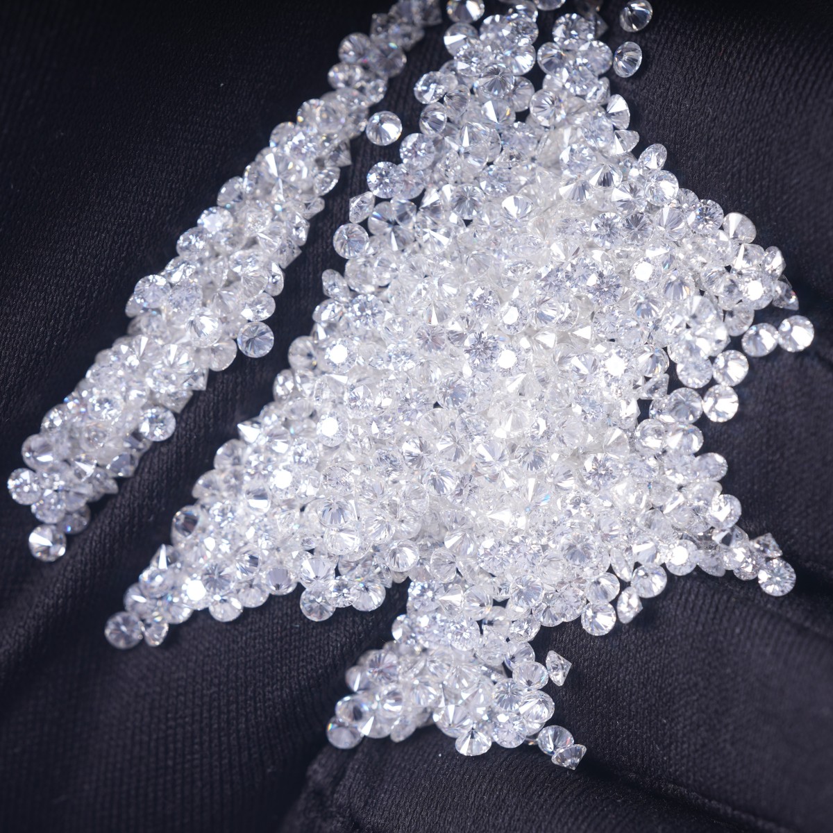 Luźne kamienie Moissanite - szlif okrągły