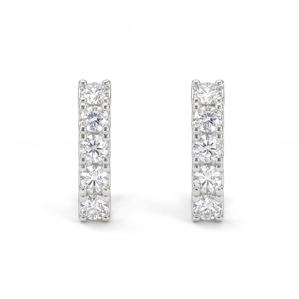 Cascade - Liniowe Kolczyki Hoop Z Moissanitem