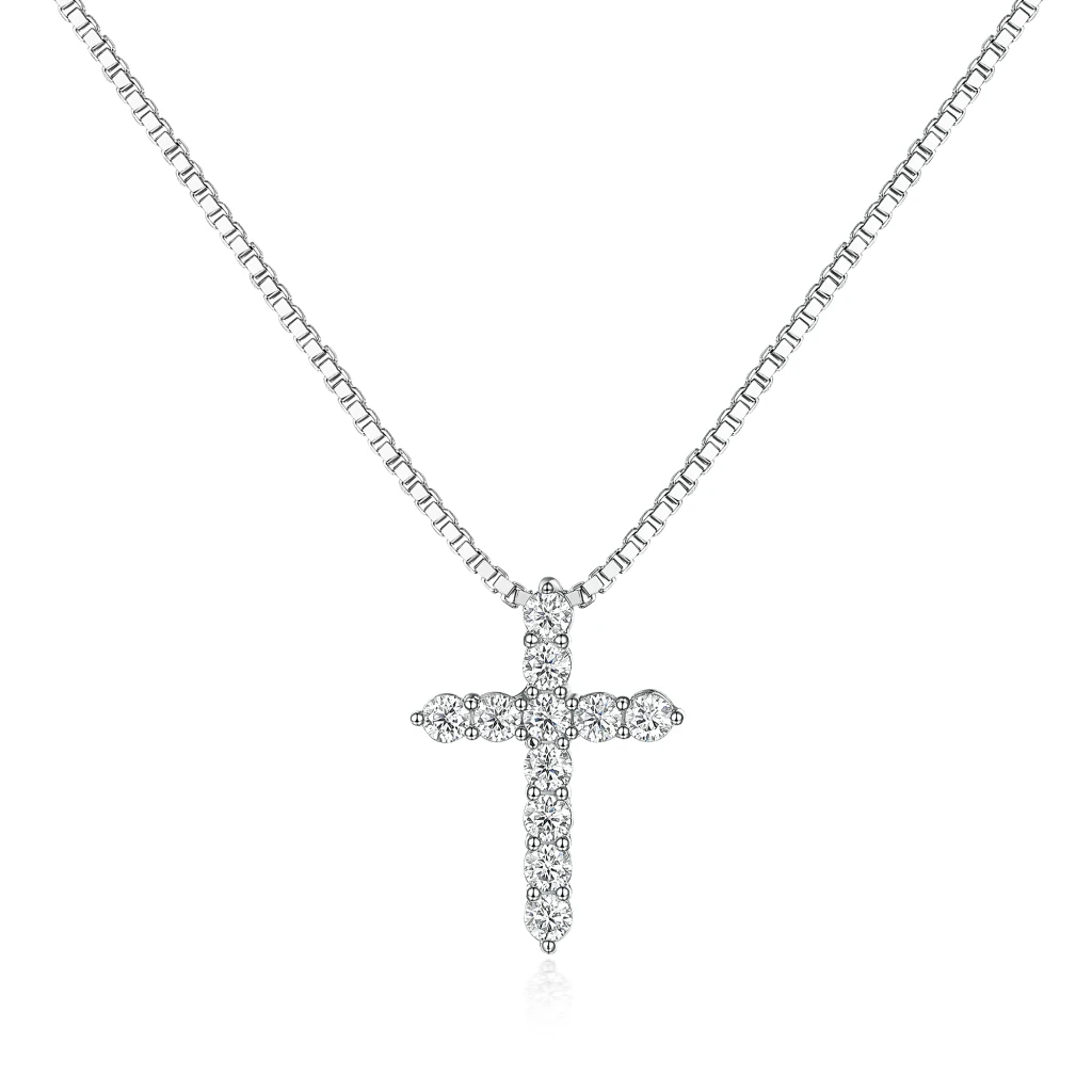 Divinity - Wisior z Krzyżem z Moissanitu