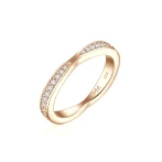 Aria - Zakrzywiona Moissanitowa Obrączka Ślubna z Oprawą Pavé