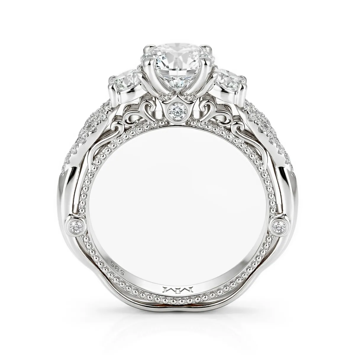 Circe - Pierścionek Zaręczynowy Inspiracji Vintage z Moissanitem i Bocznymi Kamieniami oraz Detalami Ażuru