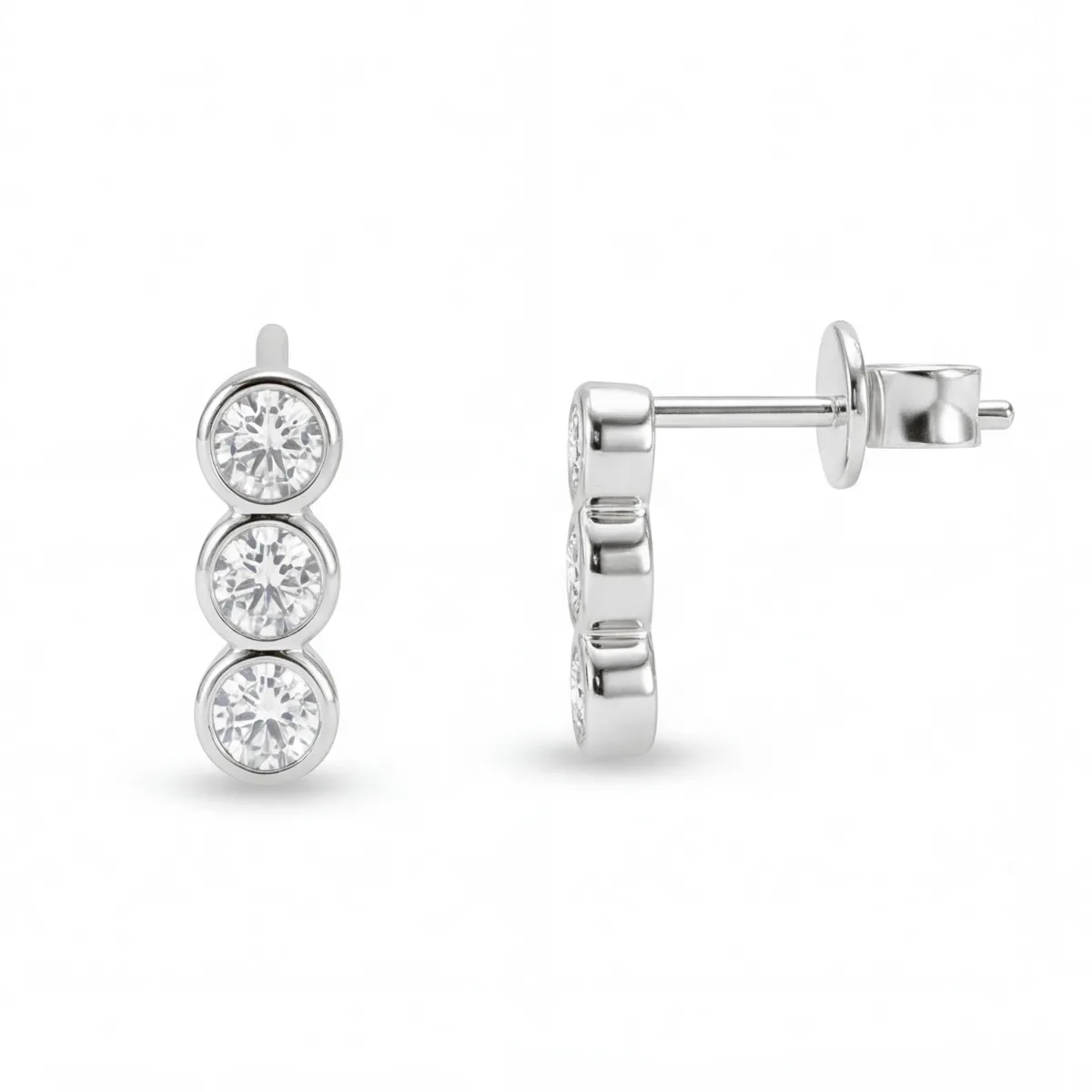Tri-Bezel - kolczyki sztyfty z moissanitem w oprawie Bezel